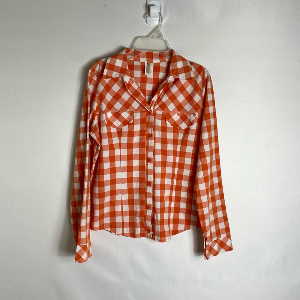 In stlyle button down shirt